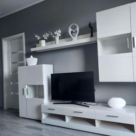 קטוביץ Modern Apartment - Francuska Park מראה חיצוני תמונה