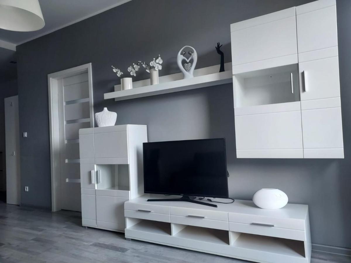 קטוביץ Modern Apartment - Francuska Park מראה חיצוני תמונה